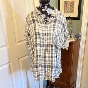 Sonoma White and Black Plaid Short-Sleeve Button Shirt